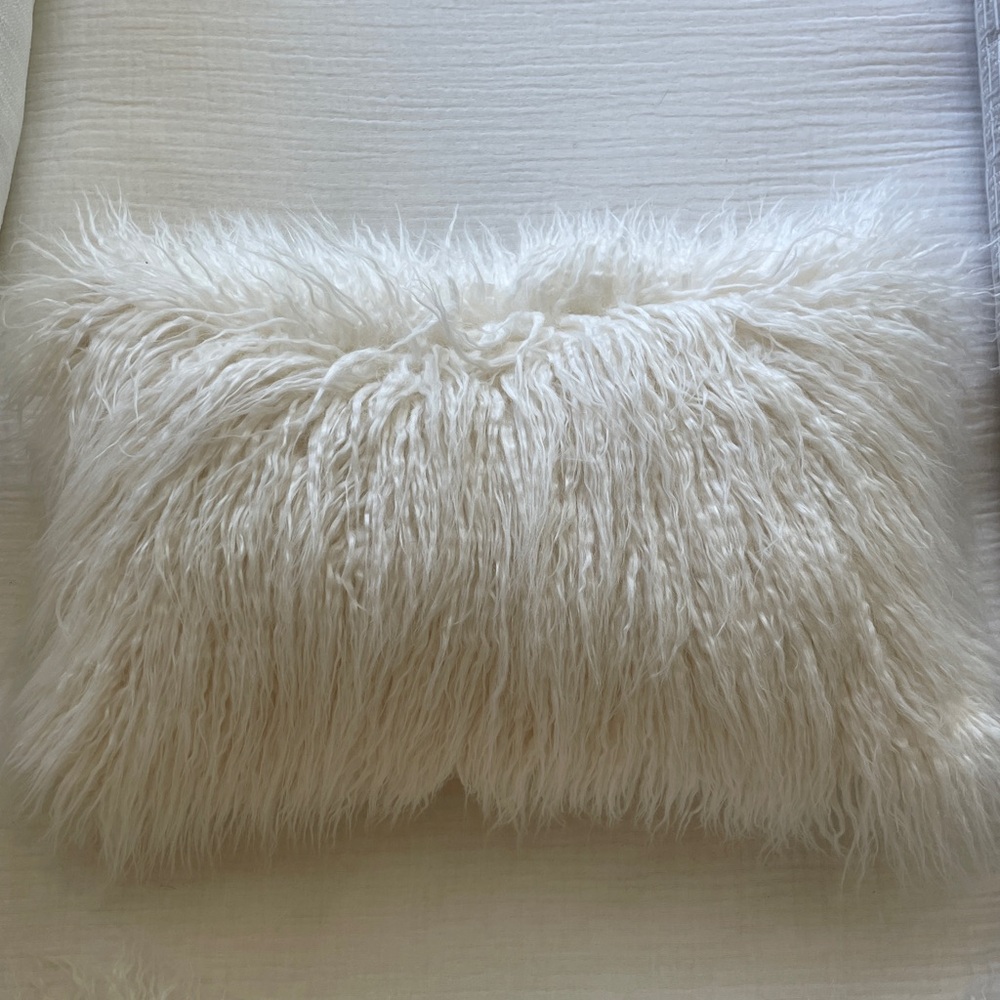 Zara Home White Faux Fur Pillow Cover (Insert Included) 12” x 19.5”